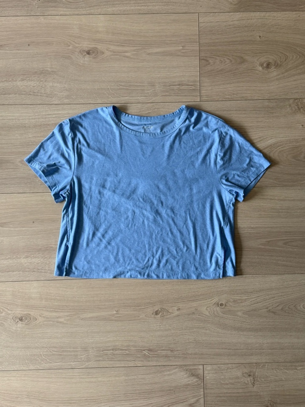 Old Navy Light Blue Cropped Crewneck Tee